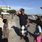 5c8b30d4240000f404a4500a