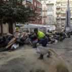 5c8b2c442400000a05a444f1