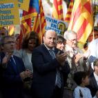 El presidente del PNV, Andoni Ortuzar,c., participa en la ofrenda floral al monumento a Rafael Casanova con motivo de la celebraci&oacute;n de la Diada de Catalu&ntilde;a 2018