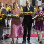 El presidente de la Generalitat, Quim Torra (2d), la delegada del Gobierno en Catalu&ntilde;a Teresa Cunillera (d), el vicepresidente primero del Parlament, Josep Costa (i), y la alcaldesa de Sant Boi, Llu&iuml;sa Moret (2i), realizan la o...