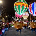 Globos, en la cabalgata de Vitoria.