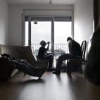 Jóvenes activistas en uno de los pisos de Insula Utopia.