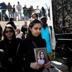 5c8b3bd43b000070066d4742