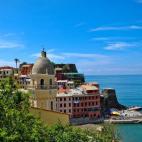 Uno de los muchísimos pueblos de cine que tiene Italia es Vernazza, de la región de Liguria. Es verdad que este pueblo se puede visitar durante cualquier momento del año (siempre es una pasada), pero también es cierto que en primavera, con l...