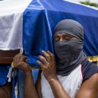 5c8a580e36000006186b5c91