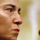 5c8b1345360000a61b6c677e