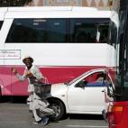 5c8b0b7a230000d50423fc3c