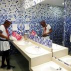 5c8b0b7a2500001304c9ec79