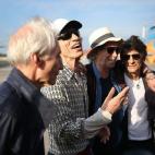 5c8b0be8240000f7054cbc13