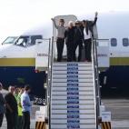 5c8b0bec3b000054066cda5f