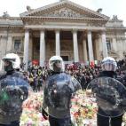 5c8b138f2400004205a407f2