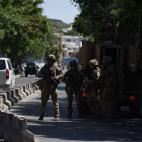 5c8ada8a240000f404a3ce66