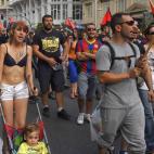 5c8ad8cc2500000704c9c0d4