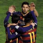 Los de Luis Enrique aventajan en 9 puntos al Atlético de Madrid y en 10 al Real Madrid, más la ventaja particular en caso de empate con cualquiera de los dos (salvo que los blancos sorprendan devolviendo un 0-4 que, por el estado de ambos equi...