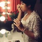 Franklin maquill&aacute;ndose antes de una actuaci&oacute;n en el Symphony Hall en New Jersey en 1969.