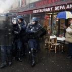 5c8b158e360000c81a6c6c3e