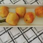 Las croquetas salvan de muchos apuros, y m&aacute;s en verano. Puedes hacerlas de pollo, de carne u optar por estas deliciosas de bacalao. Consulta en Cookpad los ingredientes necesarios para esta receta.