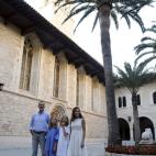 5c8a5f97260000f903fe451b