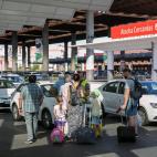 5c8a5fd6260000ea04fe4565