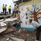 5c8b7a65230000dd0424d585