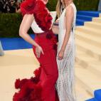 Las modelos Ashley Graham y Stella Maxwell