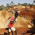 5c8a5772260000f903fe3ac5