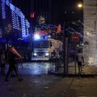 5c8a56cc260000ea04fe39e1