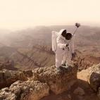 5c8b70d4240000f7054d7cb9