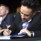 5c8b7e64360000ba1a6d39a7