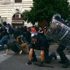 5c8ac2fe230000dd0423a81a