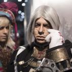 Shema se dedica al marketing y la publicidad, pero primero fue diseñador gráfico, lo que le ha ayudado en su afición. "Agarro un personaje, lo conceptualizo, encuentro todas las referencias que puedo de cada elemento, realizo un figurín de m...