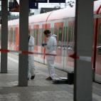 5c8b714e250000e203caad39