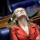 La senadora Gleisi Hoffmann, durante la madrugada de este miércoles