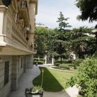 5c8b22a3360000c81a6c8f1d