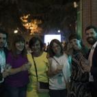 De izquierda a derecha: El analista Carlos Carnicero Urabayen, las periodistas de la agencia EFE Patricia de Arce y Sagrario Ortega, Alicia Baidal de Viewin, con Amaya Villar y Antonio Ruiz Valdivia, de 'El Huffington Post'