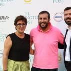 Montserrat Domínguez y Antonio Ruiz Valdivia ('El Huffington Post') flanquean a Ibán García del Blanco, secretario de Cultura y Movimientos Sociales del PSOE