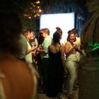 5c8af3dd240000f7054cb668