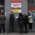 Una de las prestaciones más importantes a la hora de desarrollar unos presupuestos es la dedicada a las prestaciones por desempleo. Actualmente en España esta ayuda es de 491,40 mensuales. La cantidad adeudada con Hacienda permitiría dar esta...