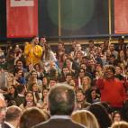 5c8ab929230000dd042394d3