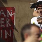 5c8b395524000093024d2664