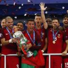 5c8b3e9d240000f404a46c53