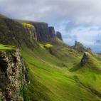 En plenas highlands escocesas se encuentra Glencoe, una de esas poblaciones con encanto a los que muchos temen ir por si acaso no quieren volver nunca a su verdadero hogar. Entre lagos, valles y monta&ntilde;as aparece Glencoe, un lugar de tierr...