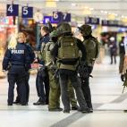 5c8ab1762500000704c977a5