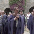 Feijóo con su sucesor en la Xunta, Alfonso Rueda, durante la 70 edición de la Festa do Albariño en Cambados (Pontevedra).estival is held in the Pontevedra municipality of Cambados, the wine capital of the AlbariÃ±o Denomination of Origin, a...