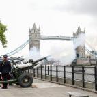 Salvas en honor a Carlos III en Londres.