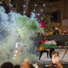 Saltos, seguidores subidos donde sea y bengalas en Barcelona