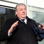 Este eurodiputado belga el ejercicio, miembro de los socialistas, no ha sido detenido pero su casa s&iacute; ha sido registrada. De ella, la polic&iacute;a se llev&oacute; diverso material inform&aacute;tico, seg&uacute;n la prensa local. Era&nb...