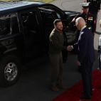 63a3ff442300003500ae2782