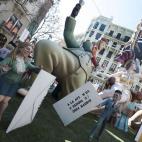 5c8b4970360000ba1a6cd385