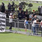 Como no podía ser de otra forma, los colores del Santos han estado presentes a lo largo de todo el velatorio